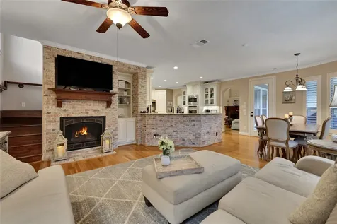 2814 S Cotswold Manor Drive Kingwood TX 77339
