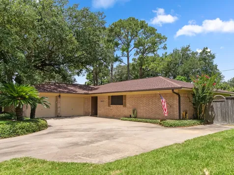 2917 Encino Avenue Bay City TX 77414