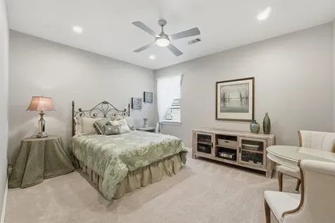 438 Amanda Circle Tiki Island TX 77554
