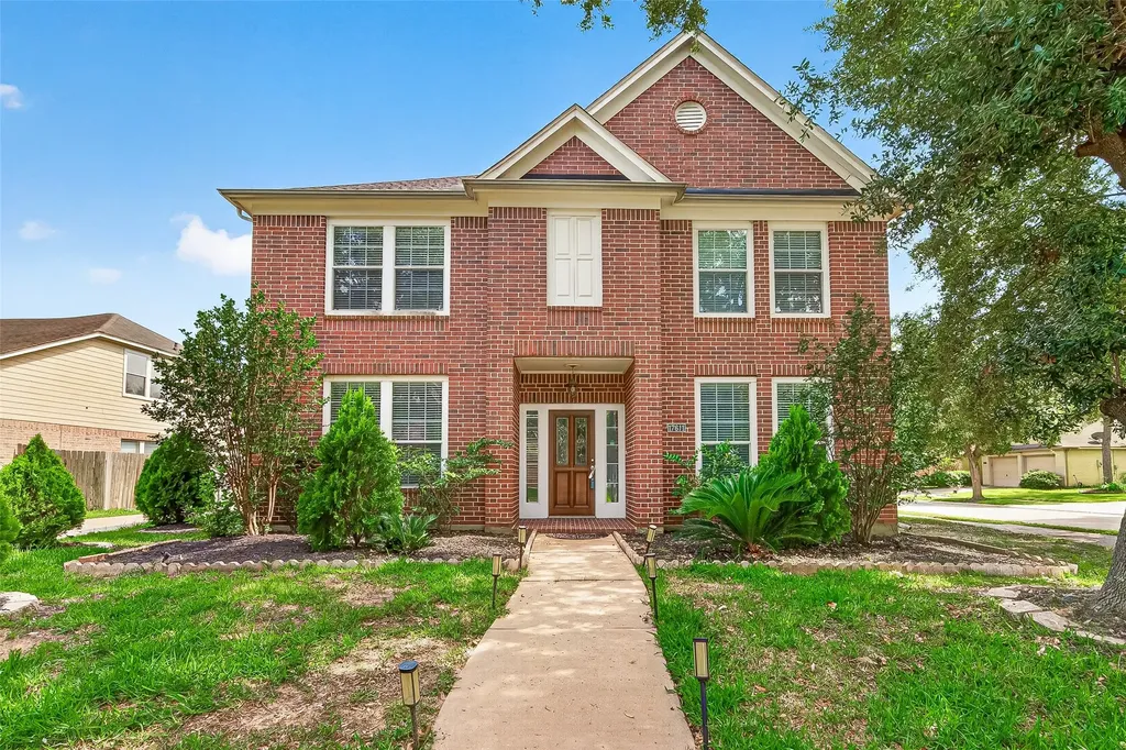 17611 Haywood Oaks Drive Houston TX 77095