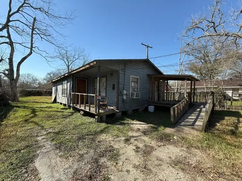 221 W Jordan Street Alvin TX 77511
