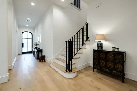 1918 Woodhead Street Houston TX 77019