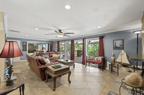 707 Scenic Drive Baytown TX 77521