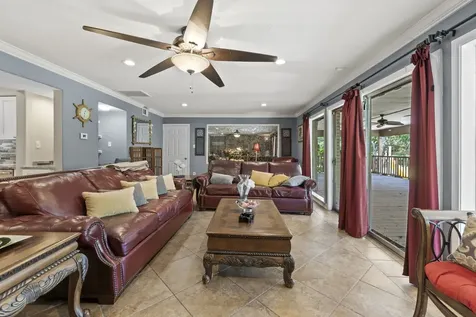 707 Scenic Drive Baytown TX 77521