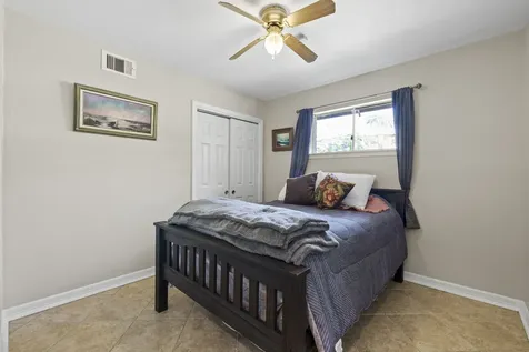 707 Scenic Drive Baytown TX 77521