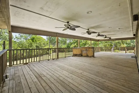 707 Scenic Drive Baytown TX 77521