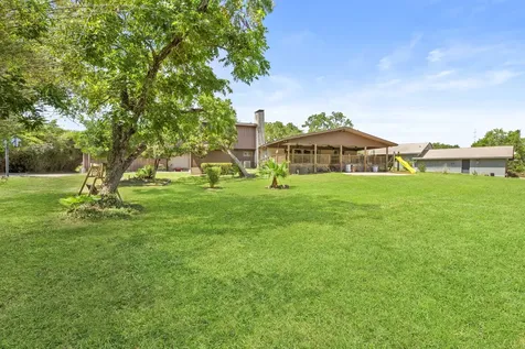 707 Scenic Drive Baytown TX 77521