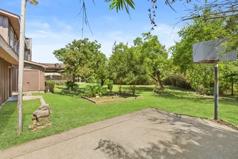 707 Scenic Drive Baytown TX 77521