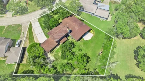 707 Scenic Drive Baytown TX 77521