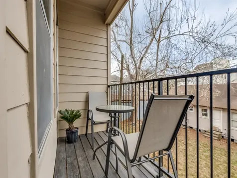 5219 Kiam Street F Houston TX 77007
