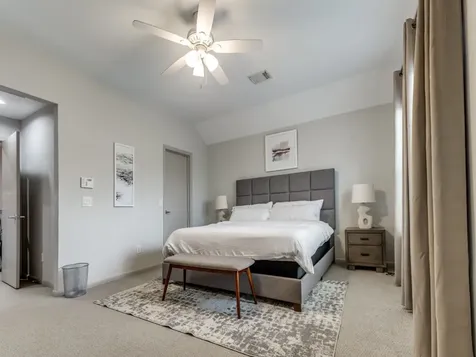 5219 Kiam Street F Houston TX 77007