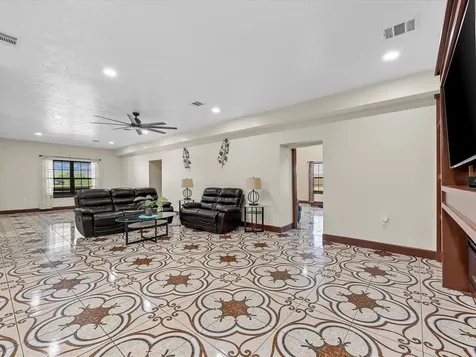 886 Zilss Road La Grange TX 78945
