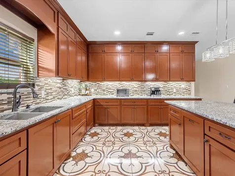 886 Zilss Road La Grange TX 78945