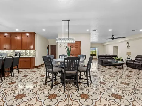 886 Zilss Road La Grange TX 78945