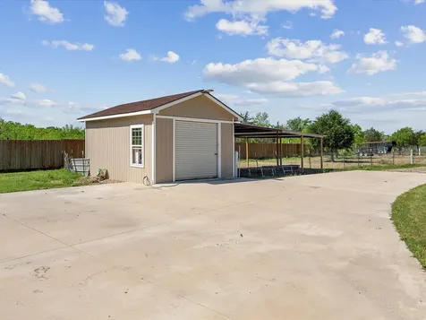 886 Zilss Road La Grange TX 78945