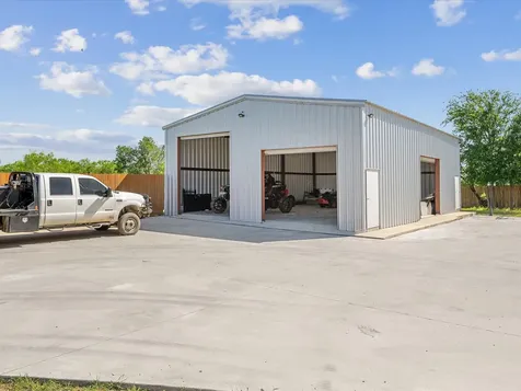 886 Zilss Road La Grange TX 78945