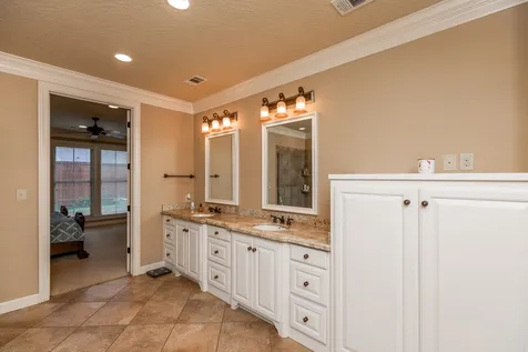3525 Caffin Drive Beaumont TX 77706