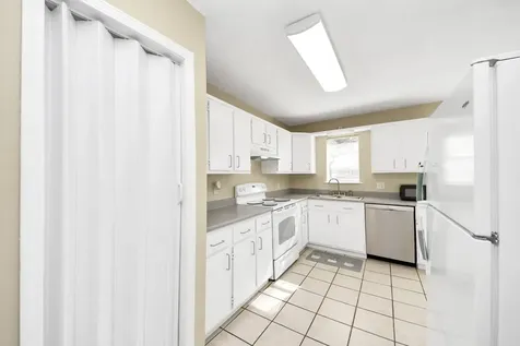 102 Live Oak Street Baytown TX 77520