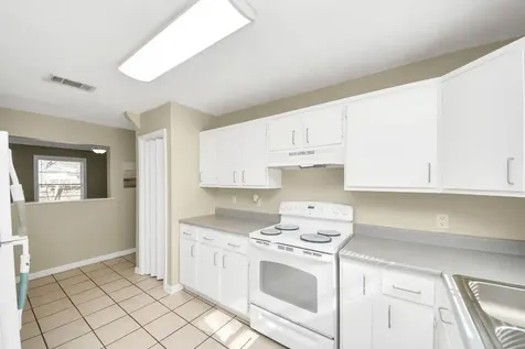 102 Live Oak Street Baytown TX 77520