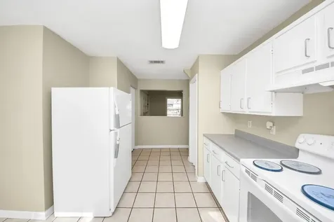 102 Live Oak Street Baytown TX 77520