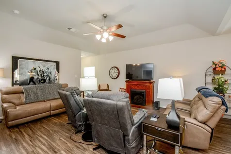 805 Willow Avenue Cleveland TX 77327