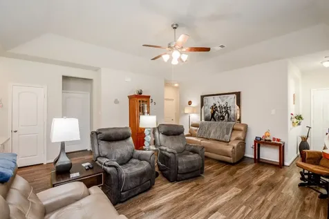 805 Willow Avenue Cleveland TX 77327