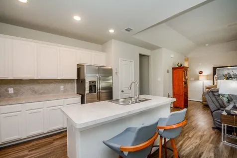 805 Willow Avenue Cleveland TX 77327