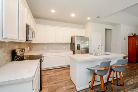 805 Willow Avenue Cleveland TX 77327