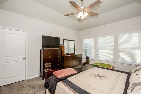 805 Willow Avenue Cleveland TX 77327