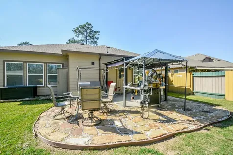 805 Willow Avenue Cleveland TX 77327