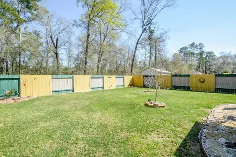 805 Willow Avenue Cleveland TX 77327
