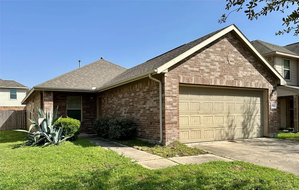 1934 Acorn Glen Trail Fresno TX 77545