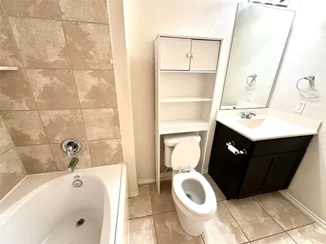 1934 Acorn Glen Trail Fresno TX 77545
