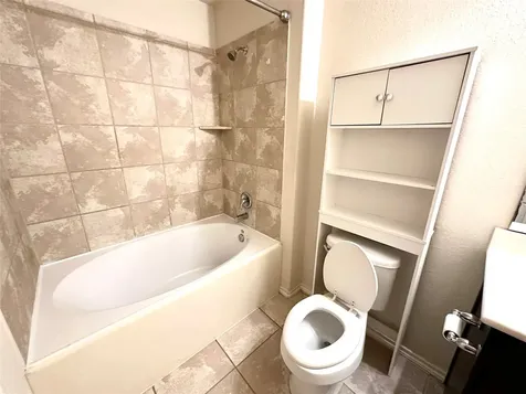 1934 Acorn Glen Trail Fresno TX 77545