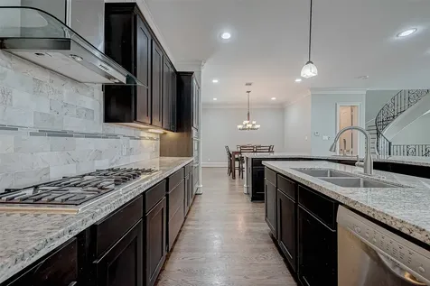 5226 Kiam Street 1002 Houston TX 77007