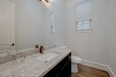 5226 Kiam Street 1002 Houston TX 77007