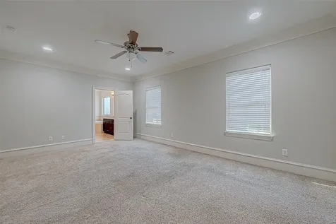 5226 Kiam Street 1002 Houston TX 77007