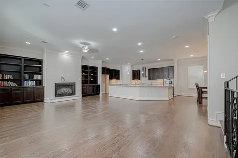 5226 Kiam Street 1002 Houston TX 77007