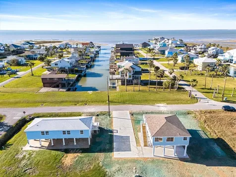 3903 2nd Street Galveston TX 77554