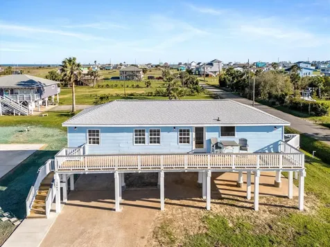 3903 2nd Street Galveston TX 77554