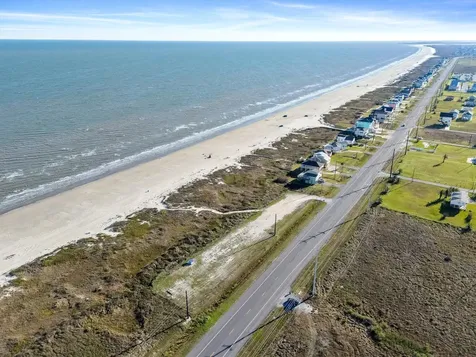 3903 2nd Street Galveston TX 77554