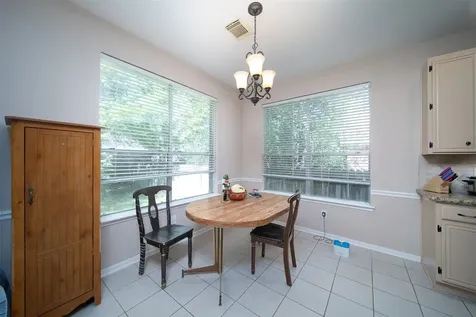 11 Painted Canyon Place The Woodlands TX 77381