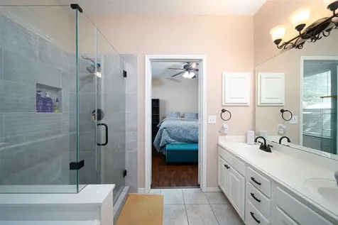11 Painted Canyon Place The Woodlands TX 77381