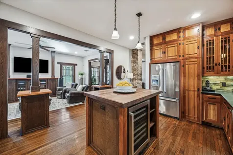 512 Archer Street Houston TX 77009