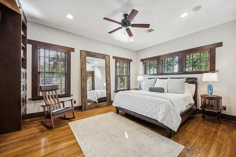 512 Archer Street Houston TX 77009