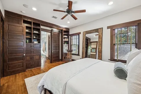 512 Archer Street Houston TX 77009