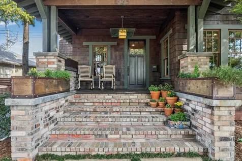 512 Archer Street Houston TX 77009