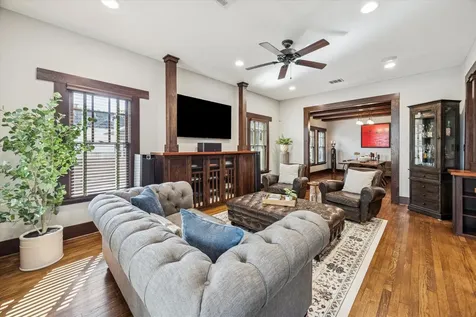512 Archer Street Houston TX 77009