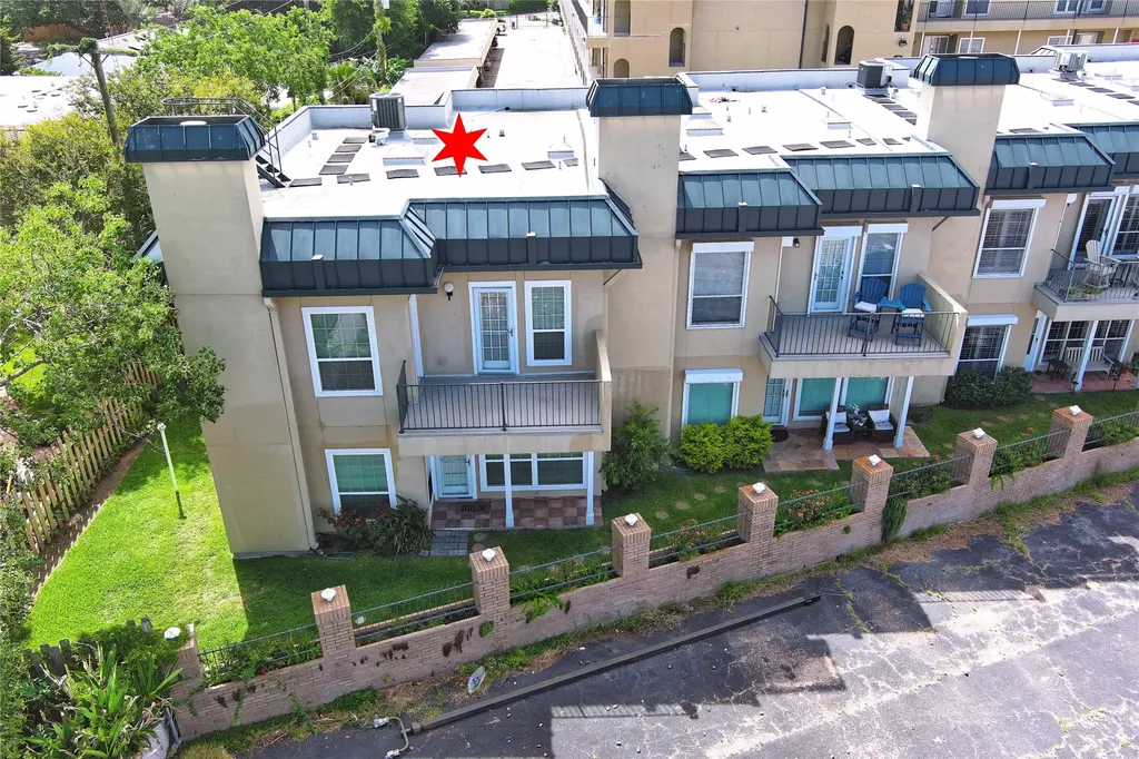 921 Marine Drive 110 Galveston TX 77550