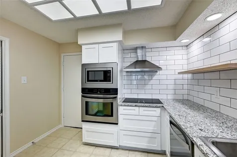 921 Marine Drive 110 Galveston TX 77550